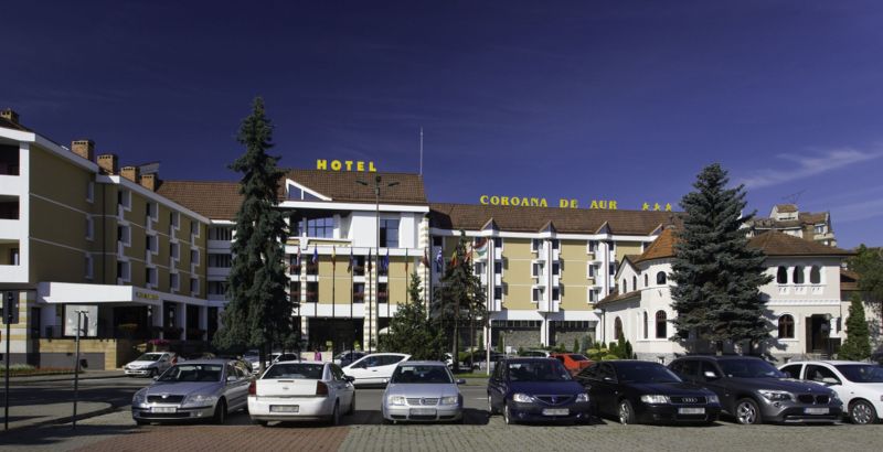Hotel Coroana de Aur 0